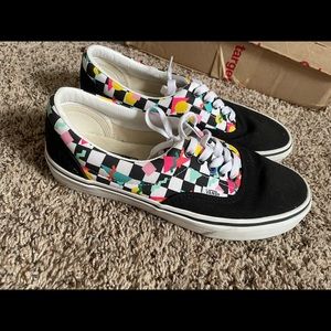 Geometric checkerboard vans. Size 9 in women